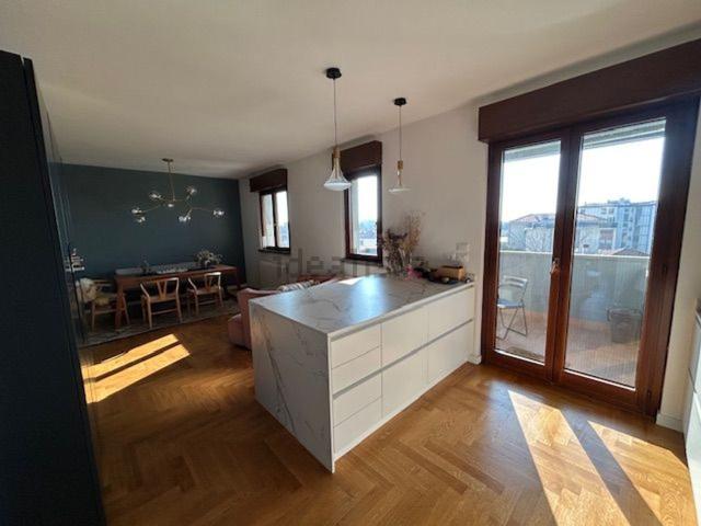 Appartamento in vendita di 180 m² in Viale del Ledra