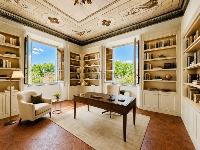 Appartamento in vendita di 180 m² in Viale Regina Margherita, 150