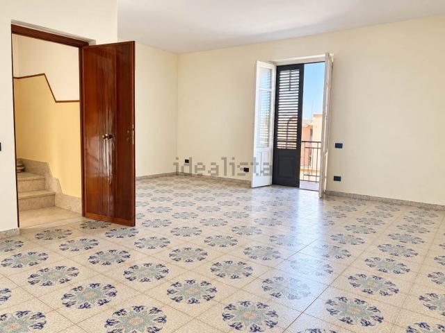Appartamento in vendita di 180 m² in Corso Umberto I, 536