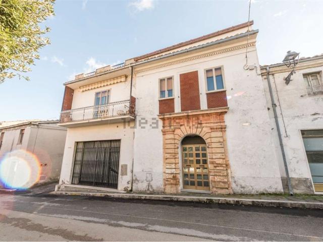 Appartamento in vendita di 180 m² in Corso Umberto, 24