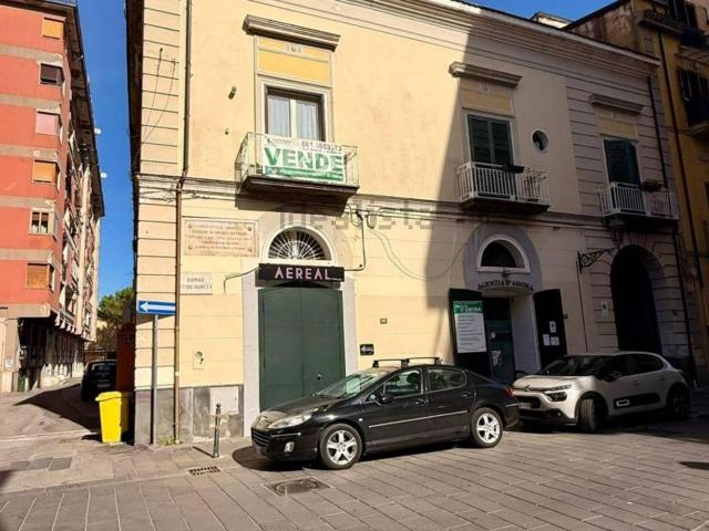 Appartamento in vendita di 180 m² in Corso Vittorio Emanuele II, 236