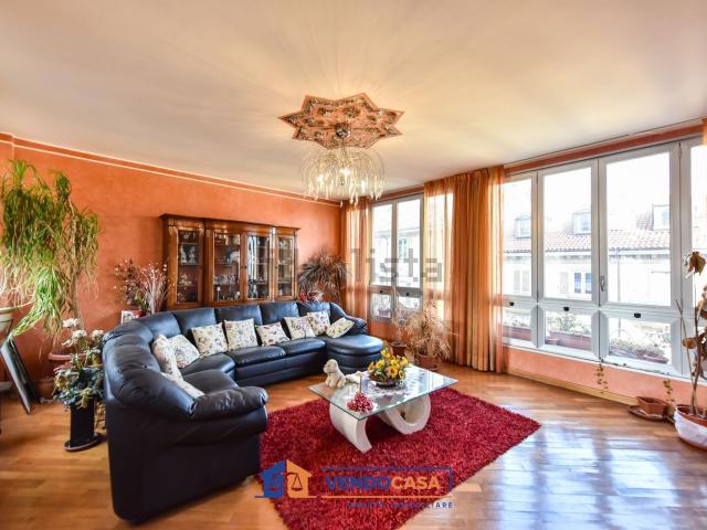 Appartamento in vendita di 180 m² in Corso Inghilterra, 25