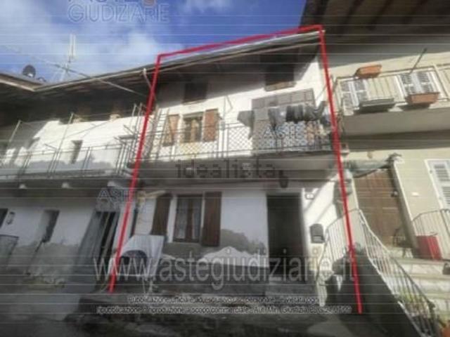 Appartamento in vendita di 180 m² in Frazione Boero, 47