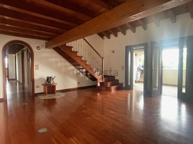 Appartamento in vendita di 180 m² in Piazza della Vittoria