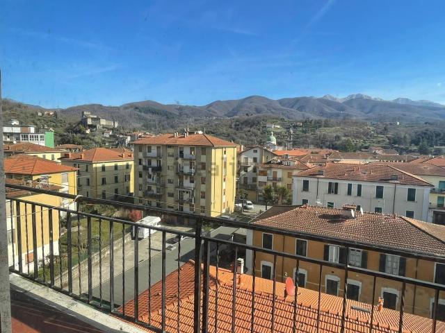 Appartamento in vendita di 180 m² in Piazza Italia