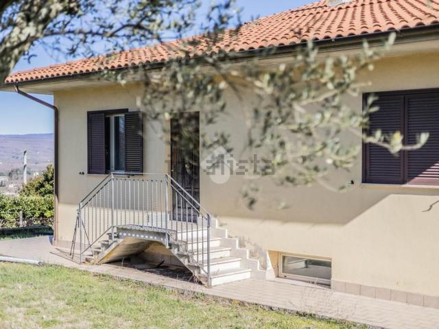 Appartamento in vendita di 180 m² in Strada Grotte Ciapperi, 14