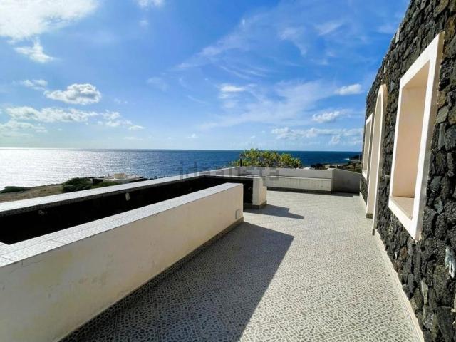 Appartamento in vendita di 180 m² in Strada Perimetrale Ovest, 193