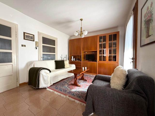 Appartamento in vendita di 181 m² in Via 25 Aprile, 6