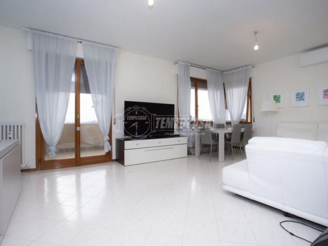 Appartamento in vendita di 181 m² in Via Campo di Marte, 10