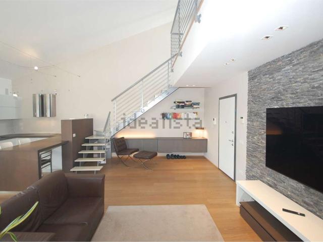Appartamento in vendita di 173 m² in Via Enrico Caruso, 10