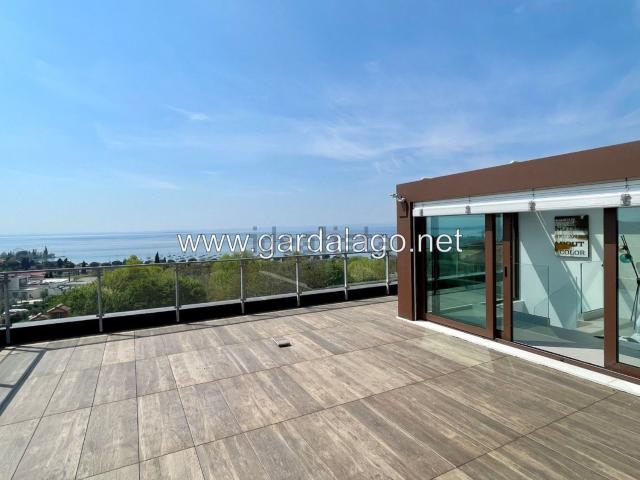 Appartamento in vendita di 181 m² in Via San Colombano, 21