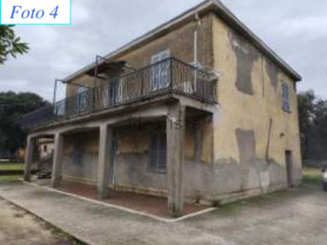 Appartamento in vendita di 181 m² in Via Quartaccio