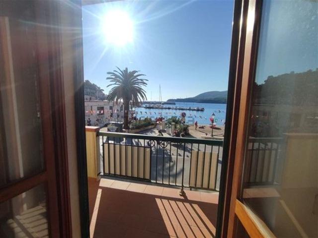 Appartamento in vendita di 181 m² in Via Vitaliani