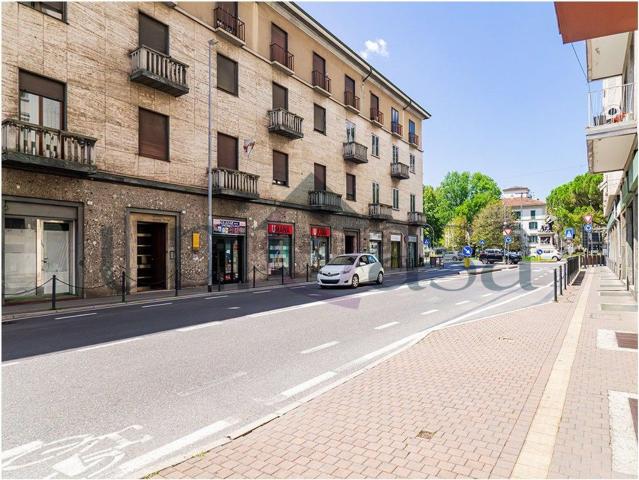 Appartamento in vendita di 181 m² in Corso Martiri della Liberazione, 12