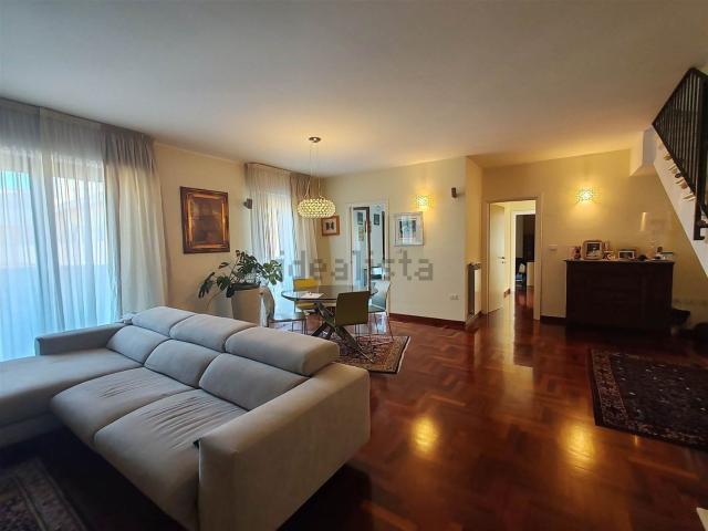 Appartamento in vendita di 182 m²