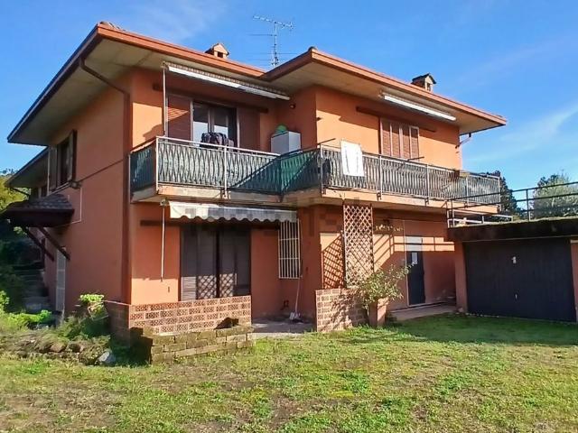 Appartamento in vendita di 182 m² in Via Cascina Duno, 24