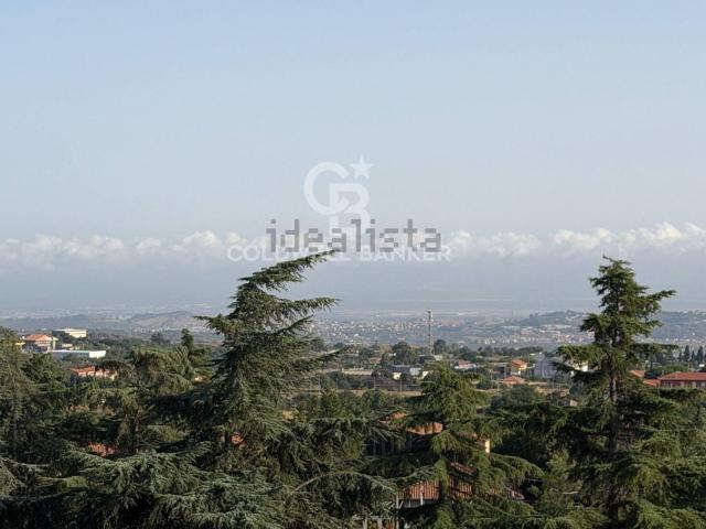Appartamento in vendita di 182 m² in Via Cesare Battisti, 34