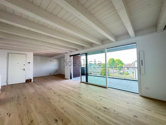 Appartamento in vendita di 182 m² in Via Cima da Conegliano, 11