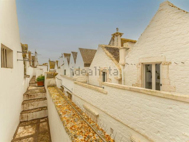 Appartamento in vendita di 182 m² in Via Aprile