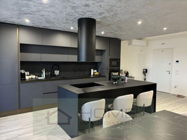 Appartamento in vendita di 182 m² in Via Botte