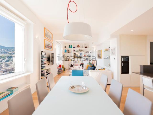 Appartamento in vendita di 182 m² in Via Gabriele d&apos Annunzio, 41