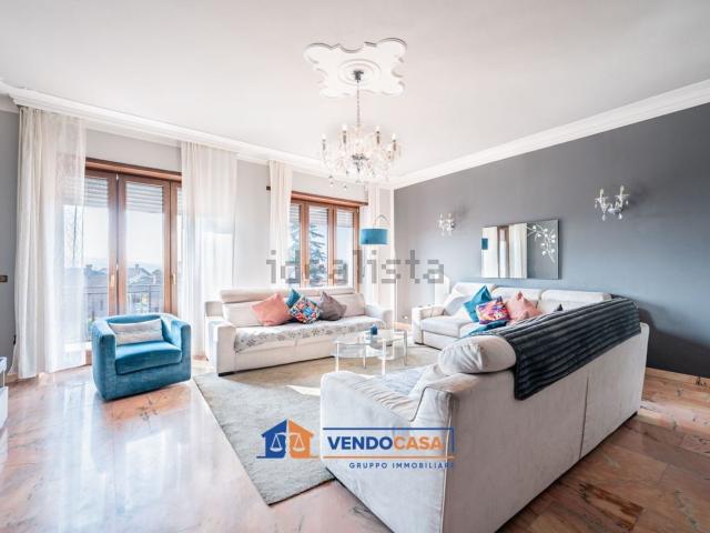 Appartamento in vendita di 182 m² in Via dei Gelsi, 1