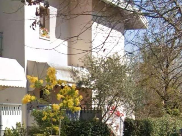 Appartamento in vendita di 182 m² in Via Montecassino, 21