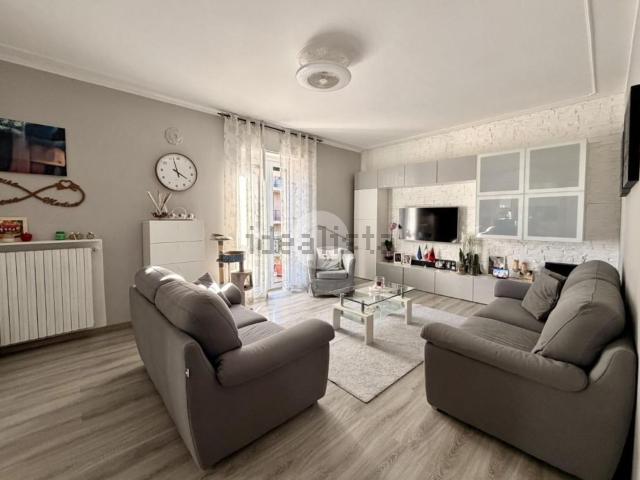 Appartamento in vendita di 182 m² in Via Martiri Libertà, 14