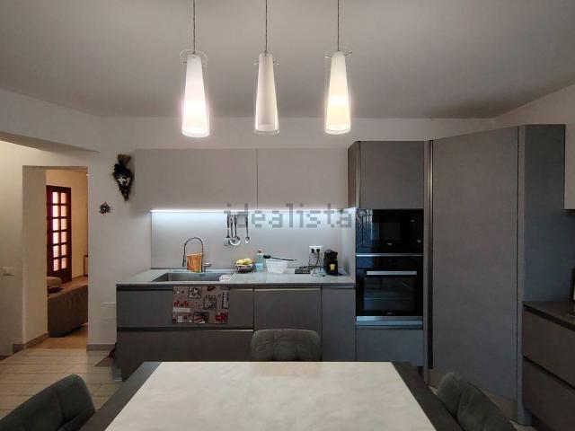Appartamento in vendita di 182 m² in Via Roma, 267