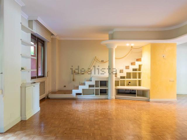 Appartamento in vendita di 182 m² in Via Veneto, 9