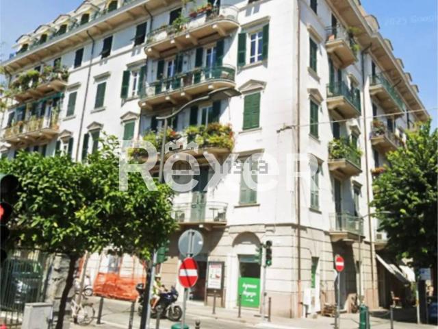 Appartamento in vendita di 182 m² in Viale Enrico Millo, 44