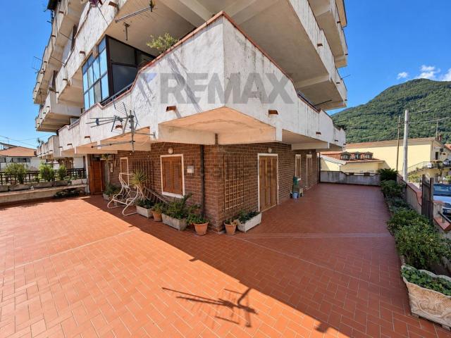 Appartamento in vendita di 182 m² in Contrada Vetturio, 1