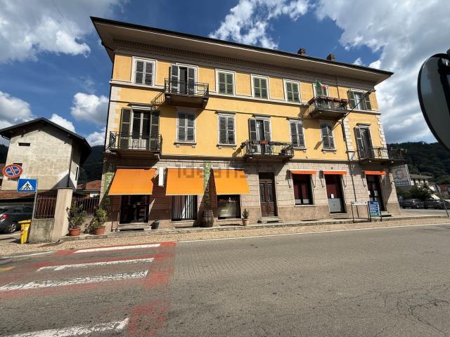 Appartamento in vendita di 182 m² in Corso Pietro Rolandi, 26