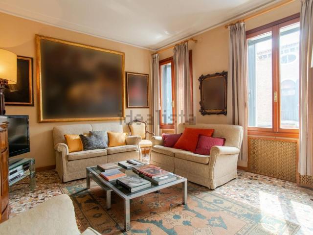 Appartamento in vendita di 182 m² in Fondamenta del Squero, 3095