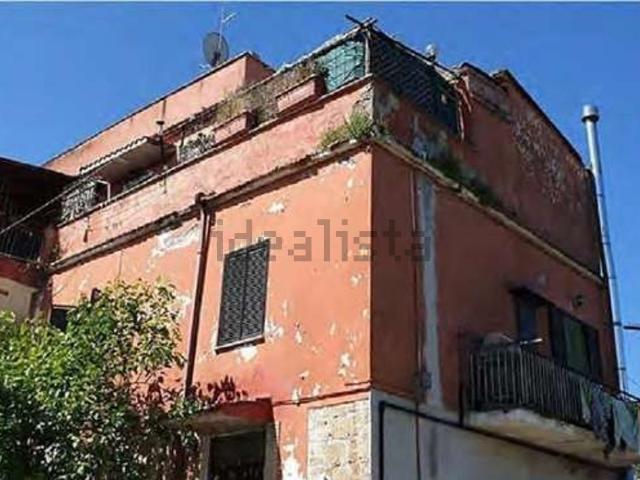 Appartamento in vendita di 1836 m² in Via Nepesina, 541