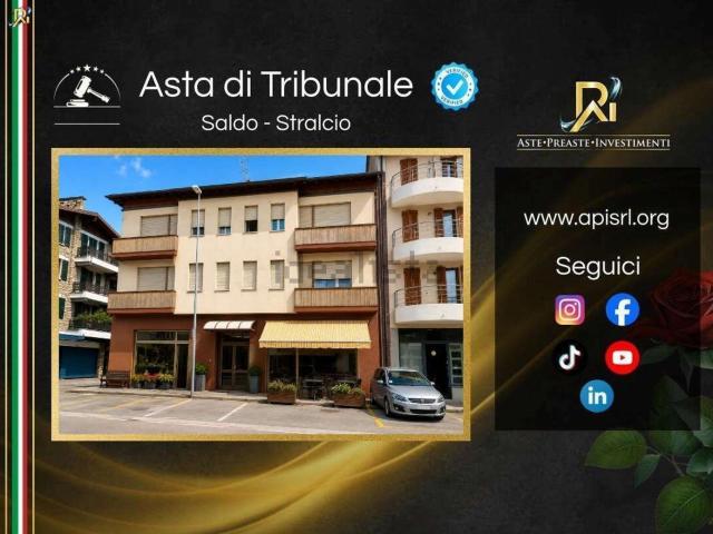 Appartamento in vendita di 183 m² in Via Giacomo Matteotti, 30