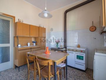 Appartamento in vendita di 183 m² in Via Guglielmo Marconi