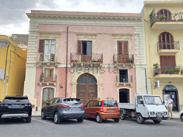 Appartamento in vendita di 183 m² in Corso Giuseppe Garibaldi, 71