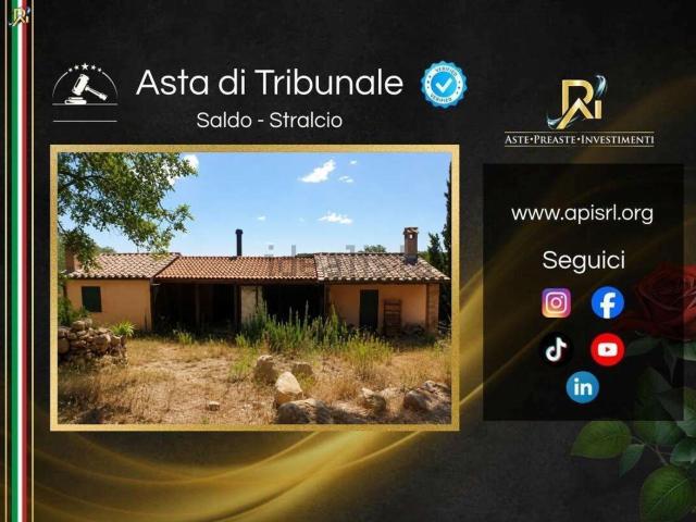 Appartamento in vendita di 184 m² in Via Case Sparse