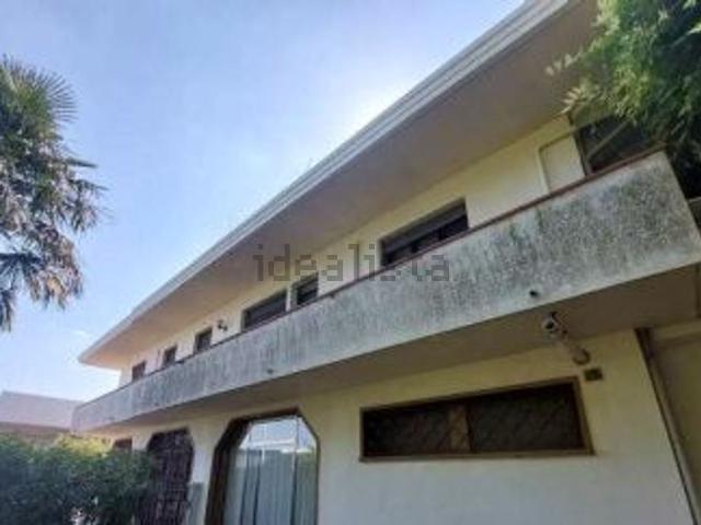 Appartamento in vendita di 184 m² in Via Aldo Manuzio, 10