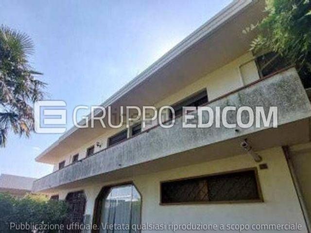 Appartamento in vendita di 184 m² in Via Aldo Manuzio