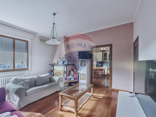 Appartamento in vendita di 184 m² in Via Alessandro Caselli, 46