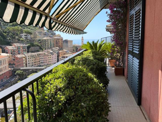 Appartamento in vendita di 184 m² in Via Genova