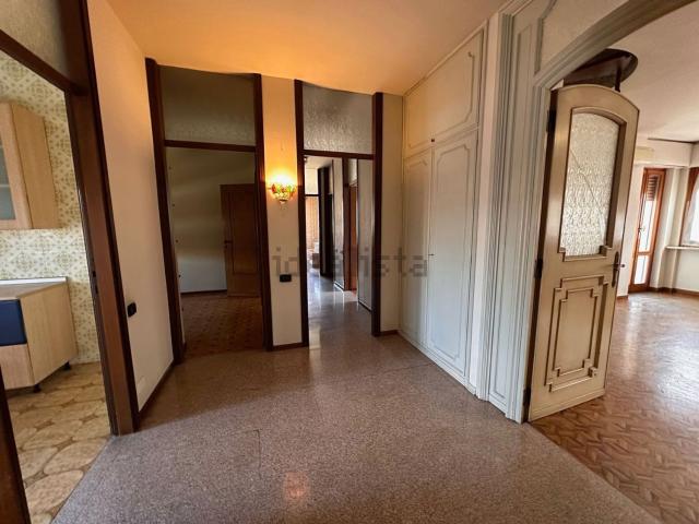 Appartamento in vendita di 184 m² in Via Giovanni Amendola, 11
