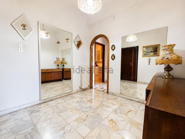 Appartamento in vendita di 184 m² in Via Guido Dorso, 5