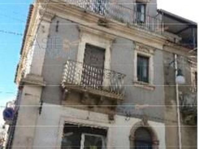 Appartamento in vendita di 184 m² in Corso Vittorio Emanuele