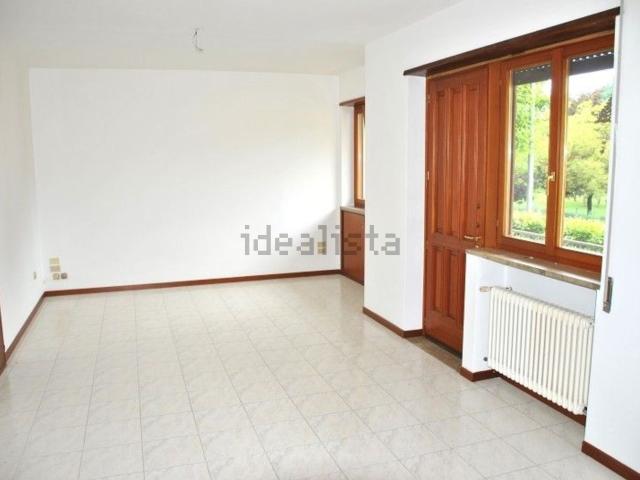 Appartamento in vendita di 185 m² in Contrada Menovre, 85