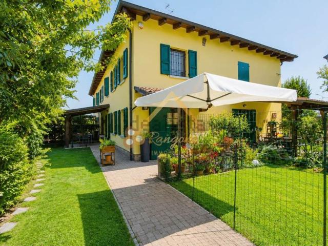 Appartamento in vendita di 185 m² in Via Cavidole