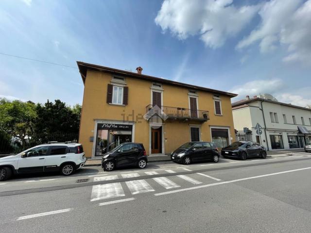 Appartamento in vendita di 185 m² in Via Campofiori, 16