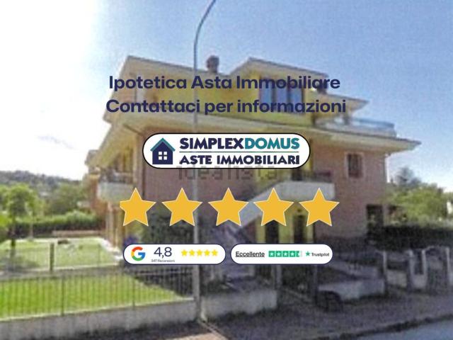 Appartamento in vendita di 185 m² in Via Carlo Cattaneo